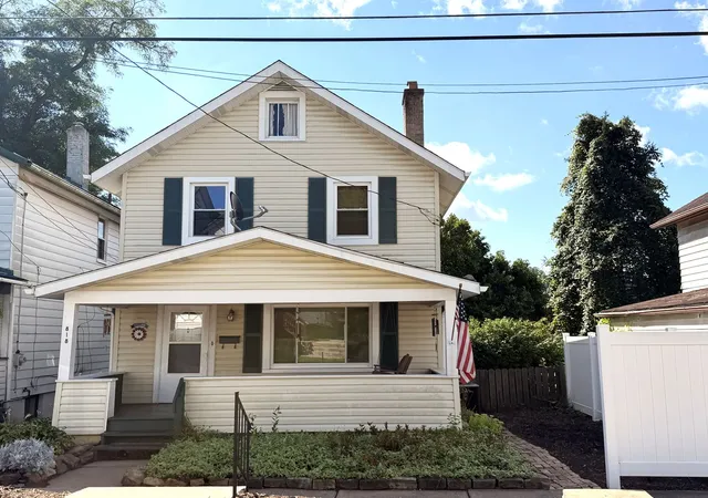 Single family home for sale at 818 Cleveland Ave, Brackenridge, PA 15014 | MLS# 1770788
