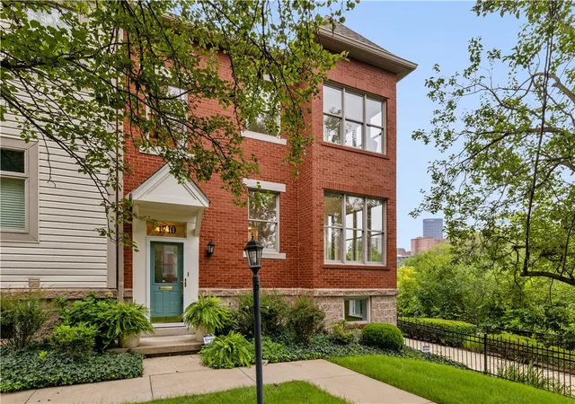 Townhouse for sale at 1710 S Shore Ct, South Side, PA 15203 | MLS# 1770727