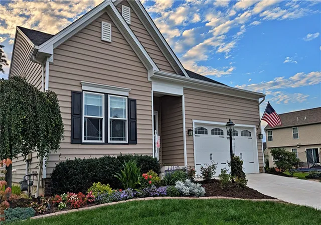 Photo 1 of Single family home for sale at 304 Ranchero Dr, Moon/crescent Twp, PA 15108 | MLS# 1770826 | Listing updated on 2026-09-02