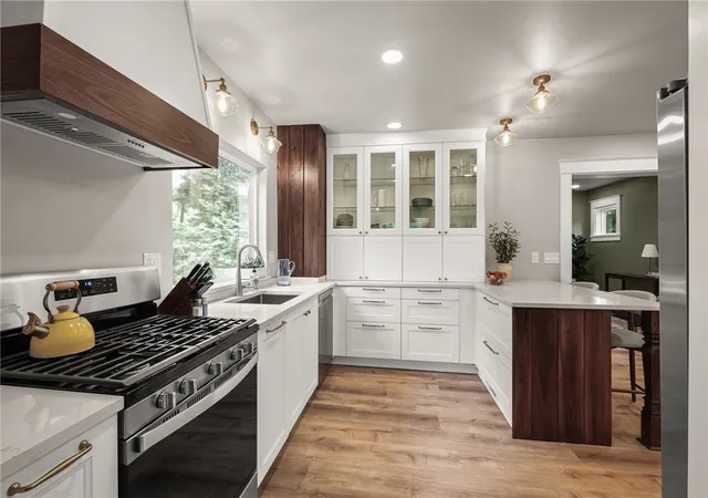 Photo 3 of Single family home for sale at 3517 Greensprings Ave, West Mifflin, PA 15122 | MLS# 1770780 | Listing updated on 2026-10-20