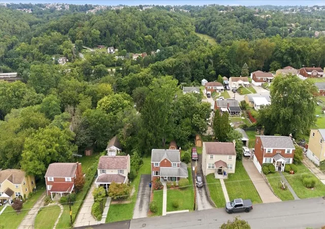 Photo 22 of Sale Pending at 440 Camfield St, Bon Air, PA 15210 | MLS# 1770687 | Listing updated on 2026-09-14