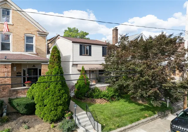 Photo 4 of Single family home for sale at 305 Lamarido St, Brookline, PA 15226 | MLS# 1770494 | Listing updated on 2026-10-11