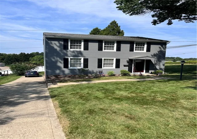 Photo 1 of Single family home for sale at 519 Diablo Dr, Bethel Park, PA 15102 | MLS# 1770852 | Listing updated on 2026-09-20