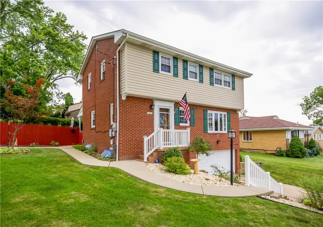 Photo 1 of Single family home for sale at 251 Old Clairton Rd, Jefferson Hills, PA 15025 | MLS# 1770861 | Listing updated on 2026-09-11