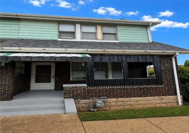 Photo 1 of Single family home for sale at 101 Oakland Ct, Oakland, PA 15213 | MLS# 1770496 | Listing updated on 2026-10-09