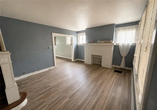 Photo 2 of Single family home for sale at 101 Oakland Ct, Oakland, PA 15213 | MLS# 1770496 | Listing updated on 2026-10-09