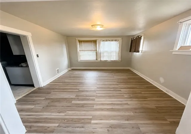 Photo 3 of Single family home for sale at 101 Oakland Ct, Oakland, PA 15213 | MLS# 1770496 | Listing updated on 2026-10-09