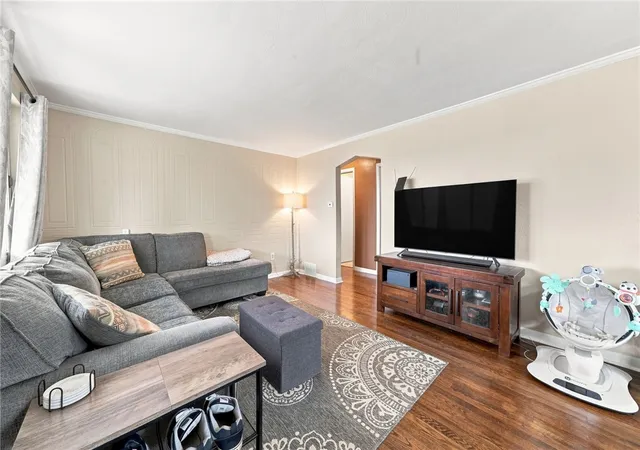 Photo 4 of Single family home for sale at 2202 Juanita Dr, Robinson Twp, PA 15108 | MLS# 1770863 | Listing updated on 2026-09-19