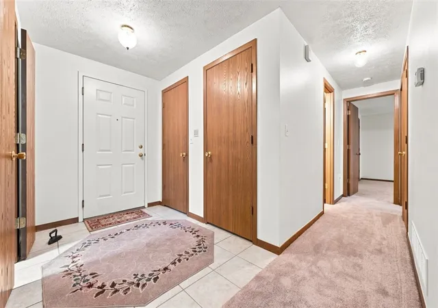 Listing Photo 3 - Condo for sale in building located at 2850 Edgecliff Rd, Lower Burrell, PA 15068 - Unit #35