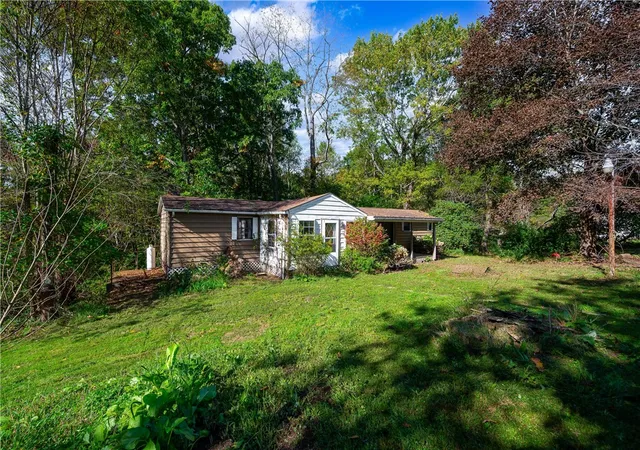 Photo 1 of Manufactured home for sale at 414 Sun Mine Rd, Clinton Twp, PA 16055 | MLS# 1772211 | Listing updated on 2026-10-10