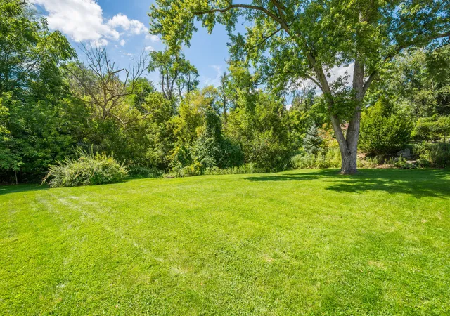 Photo 3 of Single family home for sale at 5106 Earlsdale Rd, Whitehall, PA 15234 | MLS# 1772221 | Listing updated on 2026-09-02