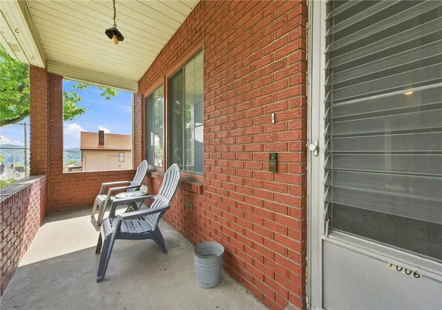 Photo 3 of Single family home for sale at 1006 Brinton Ave, Pitcairn, PA 15140 | MLS# 1772217 | Listing updated on 2026-09-20