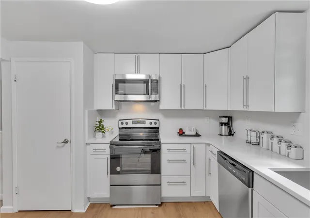 Photo 4 of Single family home for sale at 9830 Don Dr, Irwin, PA 15642 | MLS# 1771774 | Listing updated on 2026-09-12
