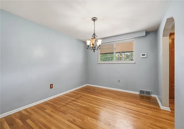 Photo 4 of Single family home for sale at 1318 Ridgewood Dr, Mc Candless, PA 15101 | MLS# 1772235 | Listing updated on 2026-09-02