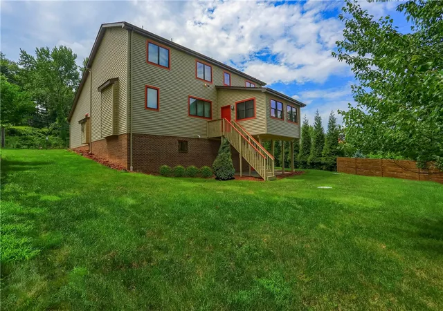 Photo 3 of Single family home for sale at 9409 Babcock Blvd, Mc Candless, PA 15101 | MLS# 1772237 | Listing updated on 2026-09-27