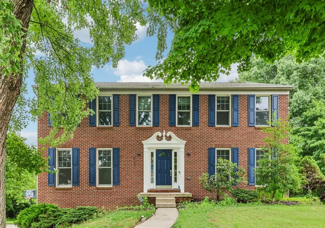Photo 2 of Single family home for sale at 4008 Claridon Dr, Marshall, PA 16046 | MLS# 1772280 | Listing updated on 2026-09-11