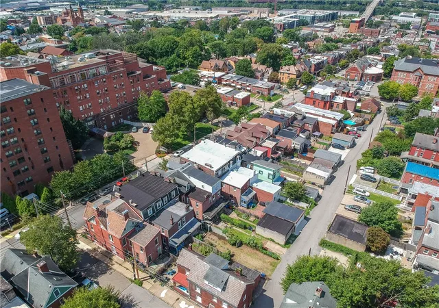 Photo 3 of Townhouse for sale at 345 Fisk St, Lawrenceville, PA 15201 | MLS# 1772246 | Listing updated on 2026-09-12