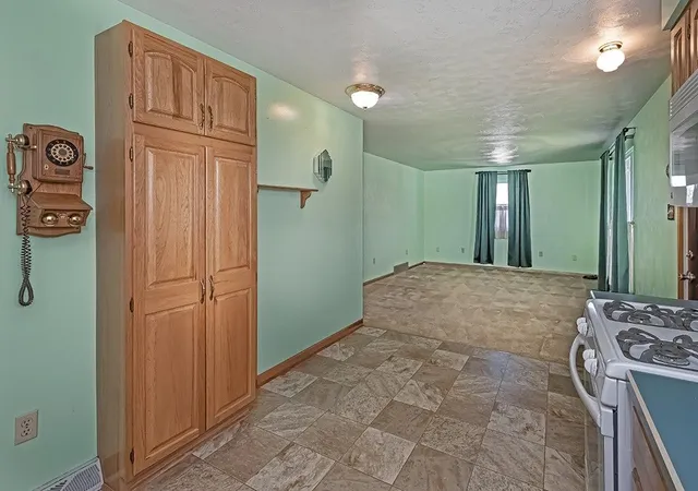 Photo 4 of Single family home for sale at 1206 Liberty Ave, Harrison Twp, PA 15065 | MLS# 1772294 | Listing updated on 2026-09-02