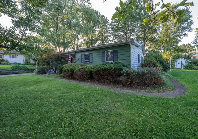 Photo 4 of Single family home for sale at 1101 W Fir Dr, Unity Twp, PA 15650 | MLS# 1772022 | Listing updated on 2026-09-05