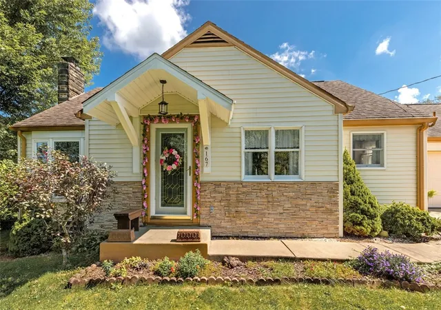 Photo 2 of Sale Pending at 167 Oglevee Ln, Dunbar Twp, PA 15425 | MLS# 1772316 | Listing updated on 2026-09-11
