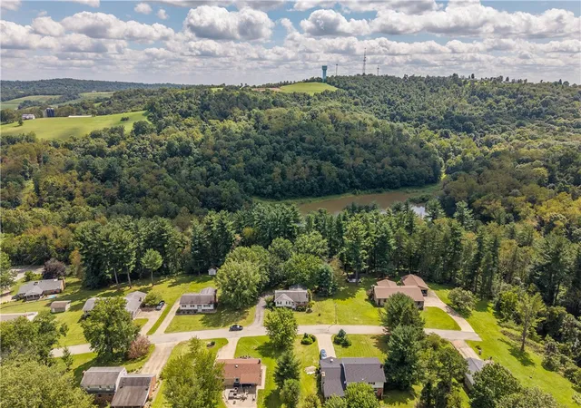 Photo 4 of Single family home for sale at 7 Van Buren St, Cokeburg, PA 15324 | MLS# 1772220 | Listing updated on 2026-09-17