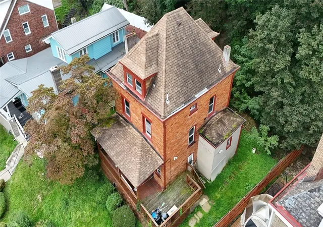 Photo 2 of Single family home for sale at 109 Watson, Perry Hilltop, PA 15214 | MLS# 1771889 | Listing updated on 2026-10-20