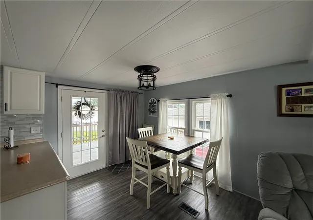 Photo 4 of Single family home for sale at 300 Logan St, Punxsutawney Area School District, PA 15767 | MLS# 1772347 | Listing updated on 2026-10-05