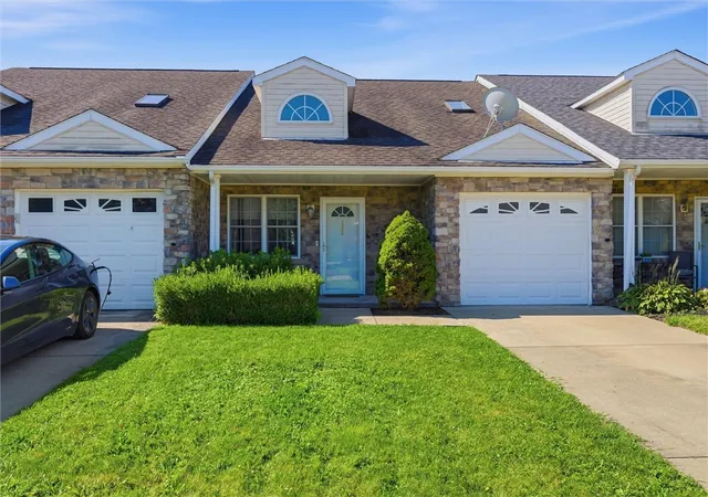 Photo 1 of Townhouse for sale at 193 Cambria Hl Dr, Tarentum, PA 15084 | MLS# 1772174 | Listing updated on 2026-09-03