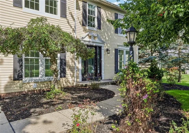 Photo 2 of Sale Pending at 111 Aberdeen Dr, Cranberry Twp, PA 16066 | MLS# 1772238 | Listing updated on 2026-09-09