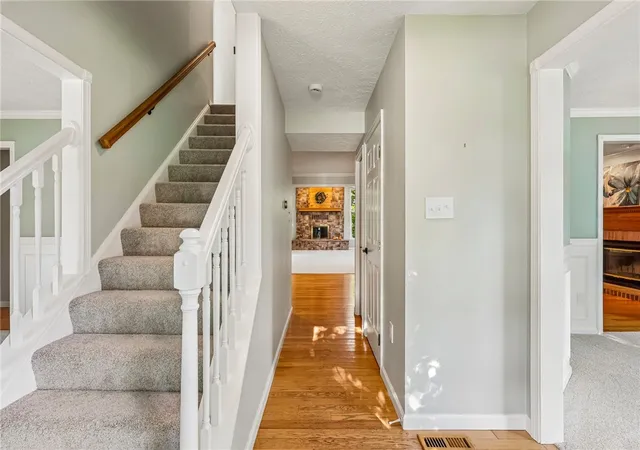 Photo 3 of Sale Pending at 111 Aberdeen Dr, Cranberry Twp, PA 16066 | MLS# 1772238 | Listing updated on 2026-09-09