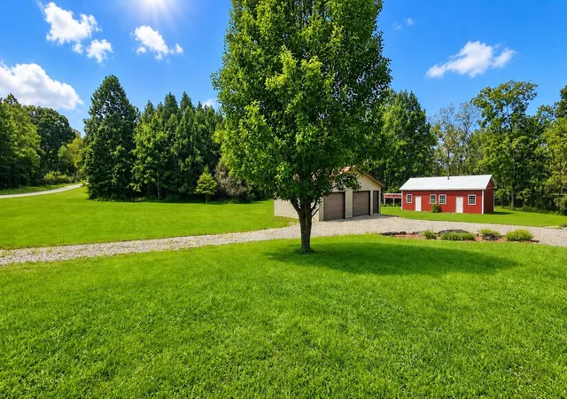 Photo 3 of Single family home for sale at 1018 Blackleggs Rd, Conemaugh/young Twps Ind, PA 15681 | MLS# 1772358 | Listing updated on 2026-09-12