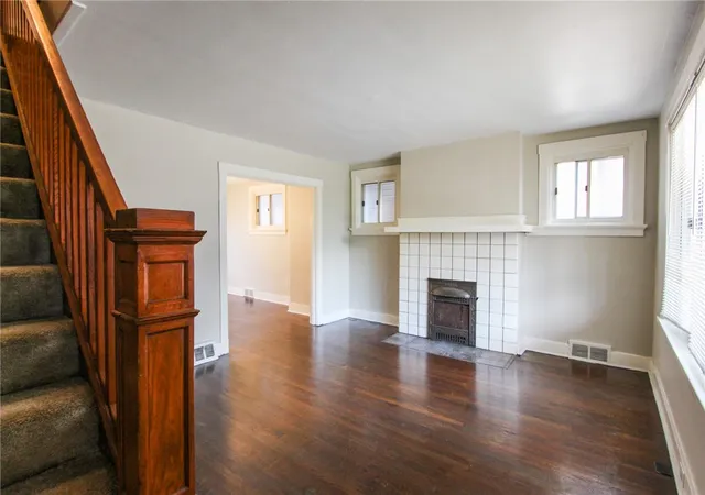 Listing Photo 4 - Condo for sale in building located at 323 Main St, Lawrenceville, PA 15201