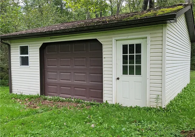 Photo 3 of Single family home for sale at 207 Calico Rd, West Sunbury, PA 16061 | MLS# 1772359 | Listing updated on 2026-09-04