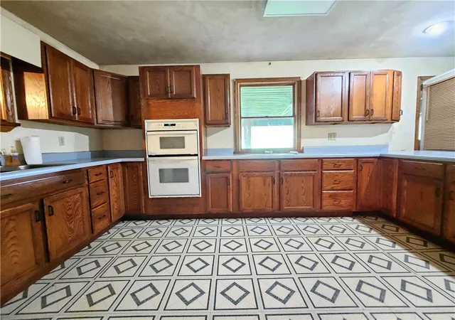Photo 4 of Single family home for sale at 207 Calico Rd, West Sunbury, PA 16061 | MLS# 1772359 | Listing updated on 2026-09-04