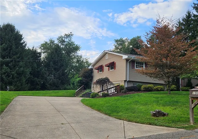 Photo 2 of Single family home for sale at 1501 Meade Ave, New Kensington, PA 15068 | MLS# 1772291 | Listing updated on 2026-09-04