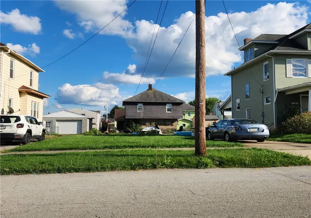 Photo 1 of Sale Pending at 1012 Adams St, New Castle, PA 16101 | MLS# 1772369 | Listing updated on 2026-09-10