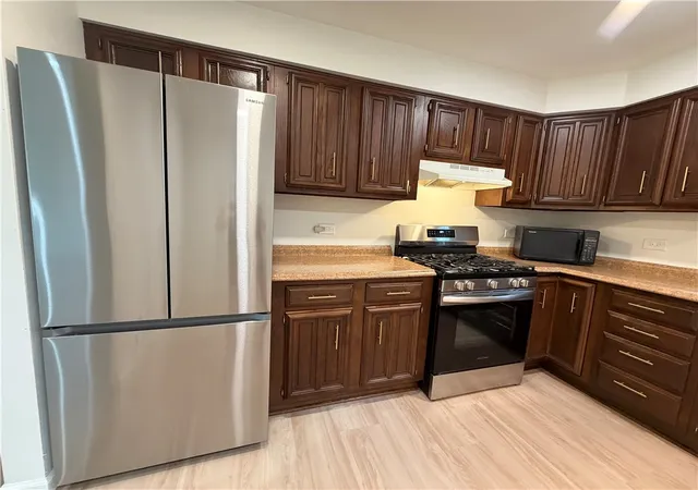Photo 4 of Single family home for sale at 4106 Lee Manor Dr, Hampton, PA 15101 | MLS# 1770154 | Listing updated on 2026-09-09