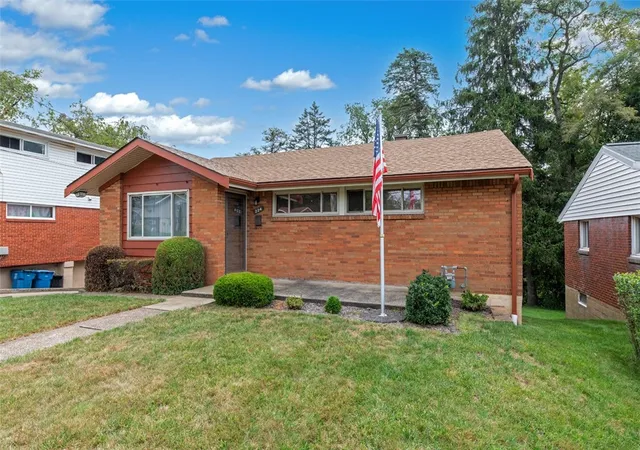 Photo 2 of Single family home for sale at 224 Kingston Dr, Wilkins Twp, PA 15235 | MLS# 1772136 | Listing updated on 2026-09-10