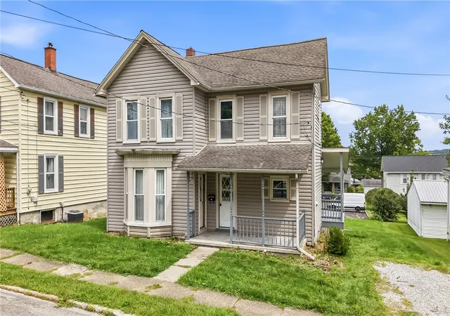 Photo 2 of Single family home for sale at 19 N 3rd Street, Greenville Boro, PA 16125 | MLS# 1771759 | Listing updated on 2026-09-06