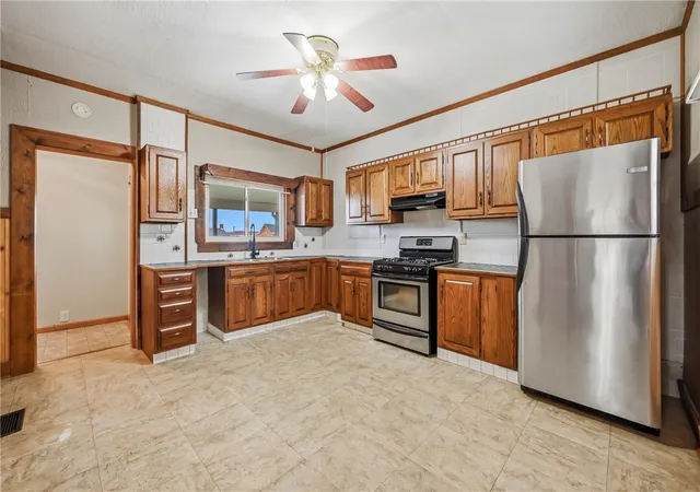 Photo 3 of Single family home for sale at 19 N 3rd Street, Greenville Boro, PA 16125 | MLS# 1771759 | Listing updated on 2026-09-06