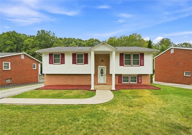 Photo 1 of Sale Pending at 614 Stamford Dr, Hempfield Twp, PA 15601 | MLS# 1771805 | Listing updated on 2026-09-07