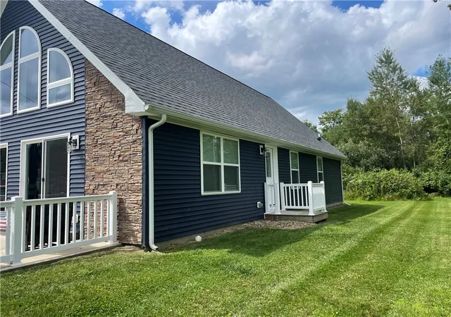 Photo 3 of Single family home for sale at 10750 Pymatuning Ave, Conneaut Lake, PA 16316 | MLS# 1772405 | Listing updated on 2026-09-02