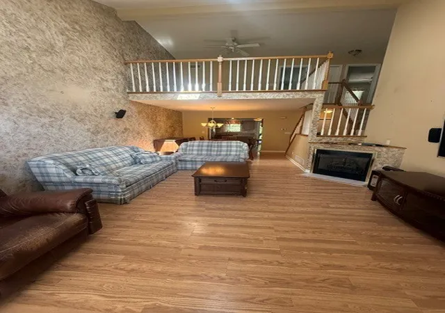 Listing Photo 5 - Condo for sale in building located at 404 Country Vw Dr, Lower Burrell, PA 15068