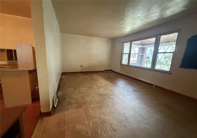 Photo 3 of Single family home for sale at 507 5th Avenue, Ford City Boro, PA 16226 | MLS# 1772411 | Listing updated on 2026-09-10