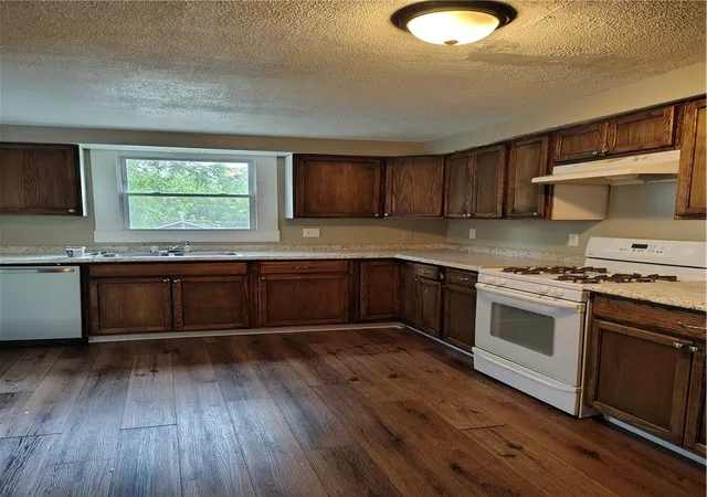 Photo 2 of Single family home for sale at 1519 Victoria Ave, Arnold, PA 15068 | MLS# 1772417 | Listing updated on 2026-09-11