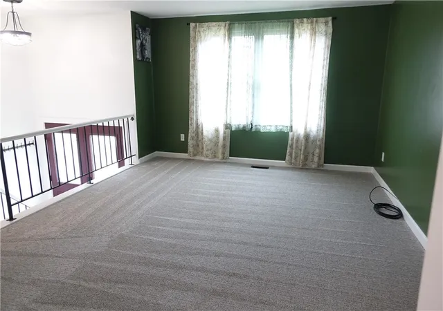 Photo 4 of Single family home for sale at 216 Oberlin Dr, Center Twp, PA 16001 | MLS# 1772182 | Listing updated on 2026-09-08