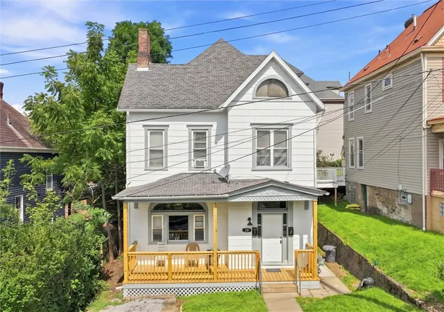 Photo 1 of Sale Pending at 217 Locust St, Avalon, PA 15202 | MLS# 1772287 | Listing updated on 2026-09-16