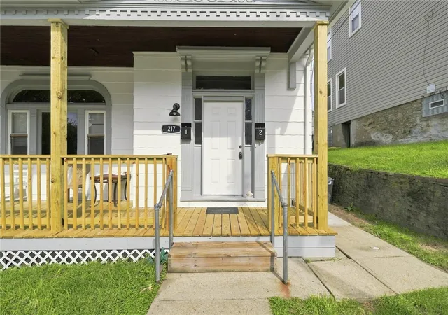 Photo 3 of Sale Pending at 217 Locust St, Avalon, PA 15202 | MLS# 1772287 | Listing updated on 2026-09-16