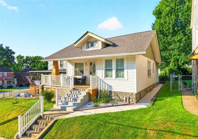 Photo 1 of Single family home for sale at 16 Clarion Ave, Ross Twp, PA 15202 | MLS# 1772315 | Listing updated on 2026-09-14