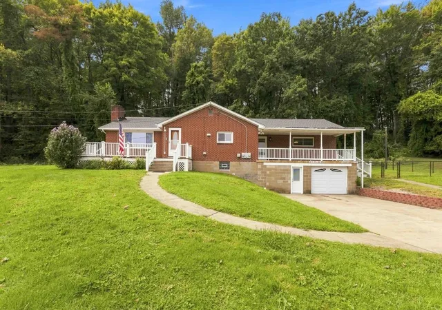 Photo 1 of Sale Pending at 425 Spring Rd, Centerville, PA 15417 | MLS# 1772275 | Listing updated on 2026-09-09